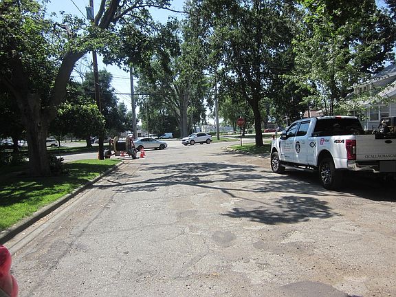 4th image of 626 Jefferson St