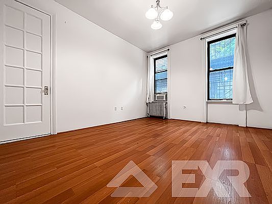 3rd image of 526 W 111th St APT 1A