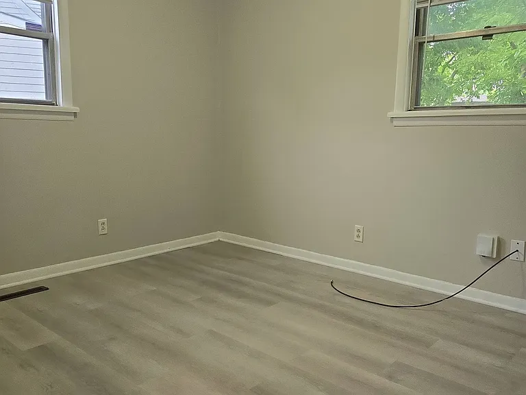 3912 N Webster Ave — Photo 13