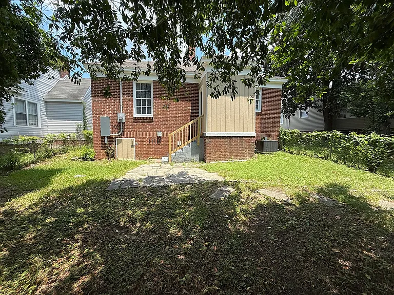3428 Rosewood Dr — Photo 21