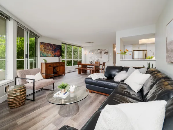 408 Lonsdale Ave #203, North Vancouver, BC V7M 2G5