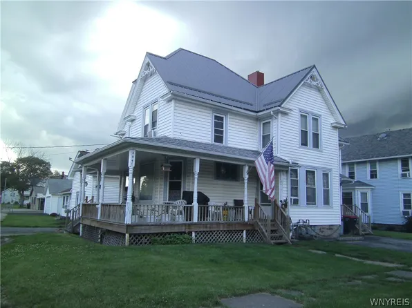 4446 Central Ave, Gasport, NY 14067