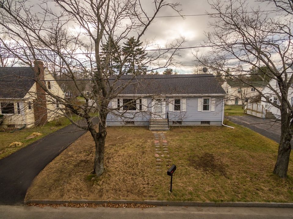 2nd image of 90 Hennessy Dr