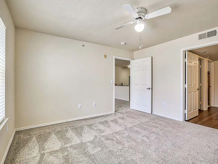 Mariposa Cedar Park 55+ Apartment Homes — Photo 7