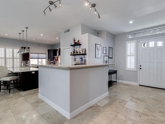 5th image of 865 W Aloe Pl