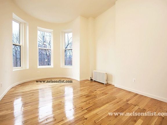 3rd image of 101 Prospect Park W #2A