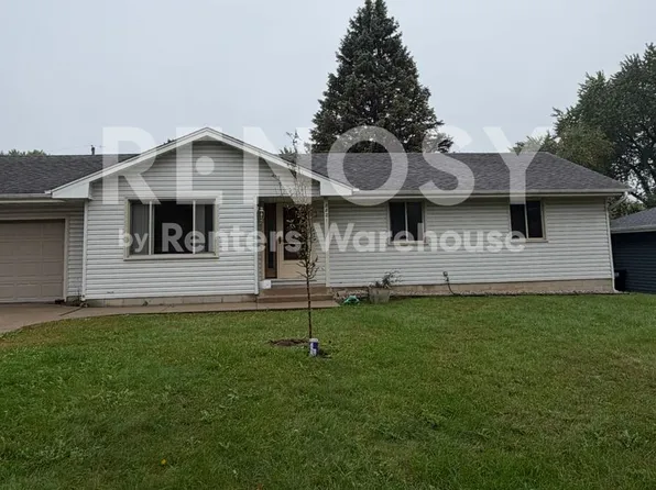 8821 62nd Ave N, New Hope, MN 55428