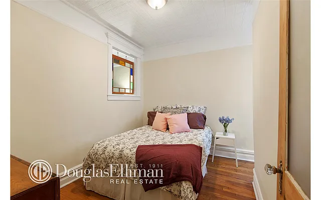 Sold by Douglas Elliman | media 4