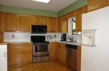 3rd image of 7271 Carriage Hills Dr