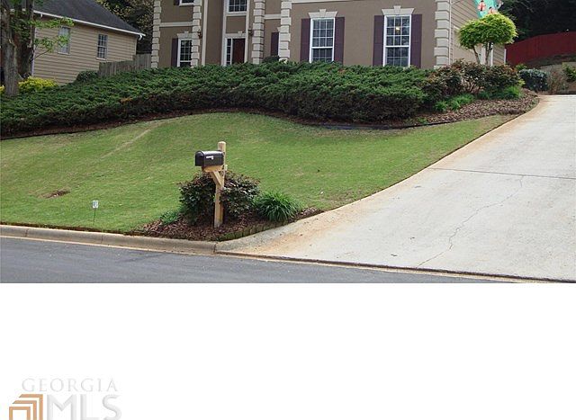 1st image of 2340 Evergreen Ln