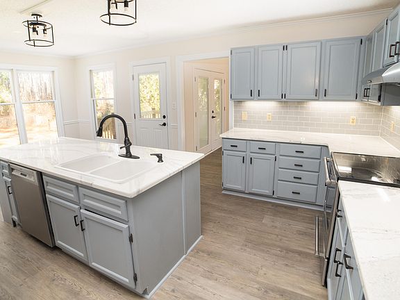 4th image of 1006 River Hill Drive