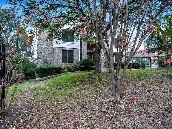 4th image of 5910 Mountain Villa Dr