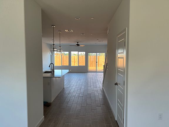 4th image of 4428 Mecca Ave