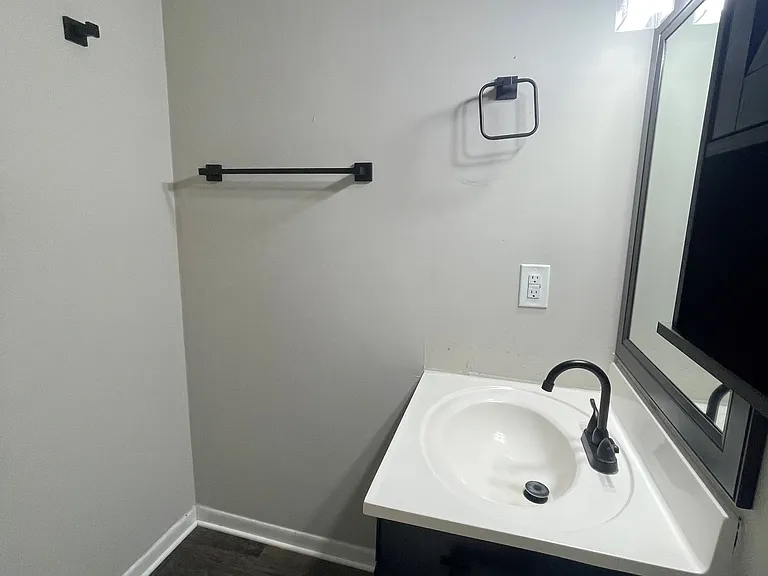 Oak Terrace Apartments — Photo 27