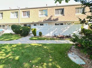 154 Storm Dr, Holtsville, NY 11742