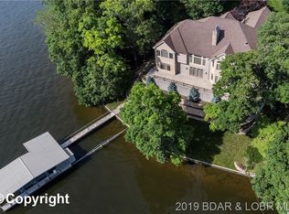 1653 Grand View Dr, Sunrise Beach, MO 65079