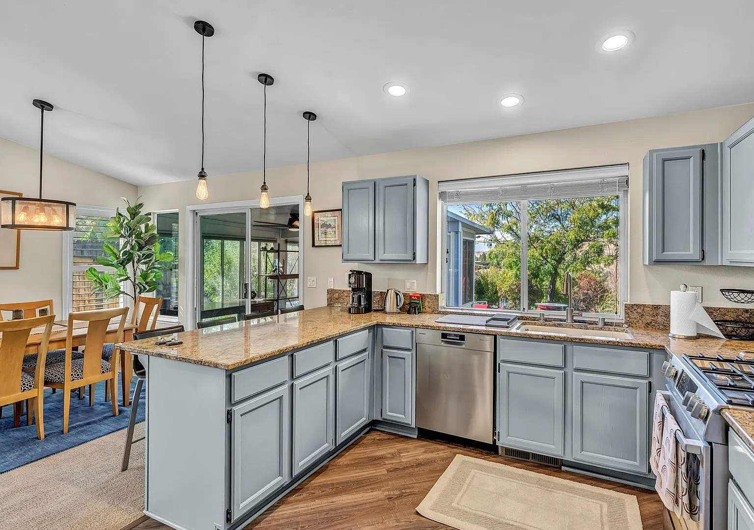 Modern Reno Home With Easy Unr & Downtown Access — Photo 3