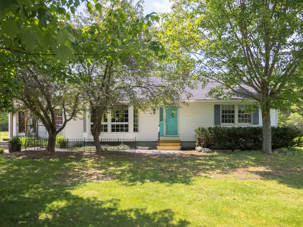 127 George Thomas Road, Chesterville, ME 04938