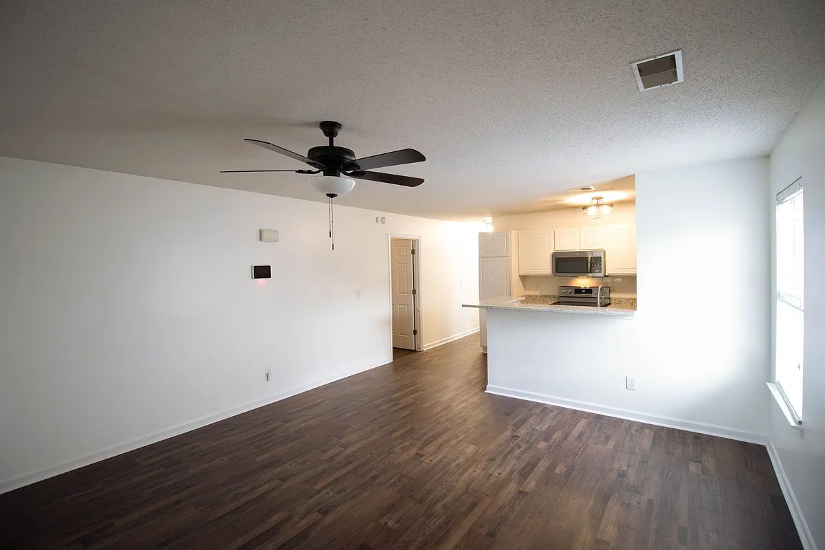 Building Photo - 1214 Waverly Place Dr