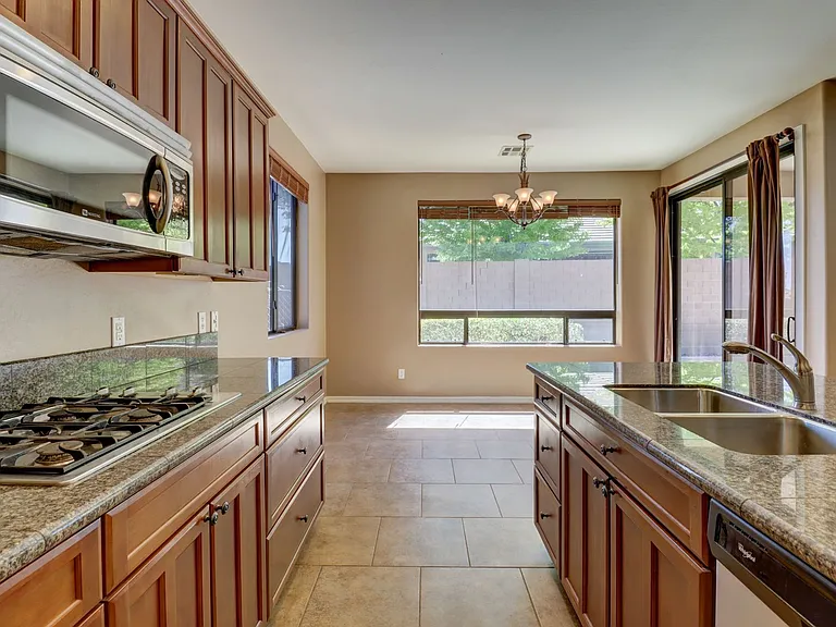 2905 Leonita Ct — Photo 14