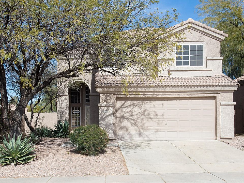 4438 E Chaparosa1