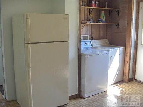 5th image of 317 Lawrence St