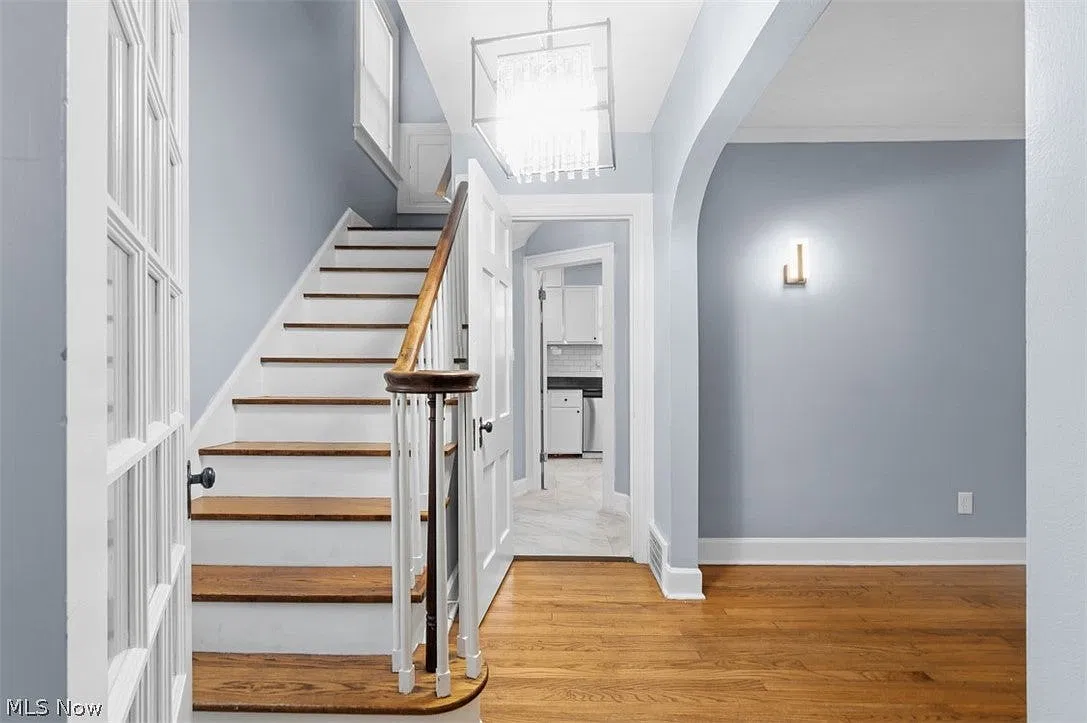 3 bed, 1.5 bath, 1560 sqft, $1,950 — Photo 4