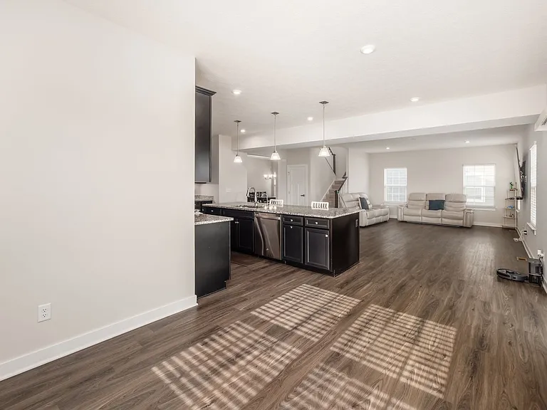 589 Melick Dr #1 — Photo 31