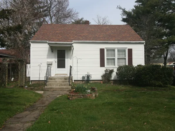 44 Oxford Drive, East Hartford, CT 06118