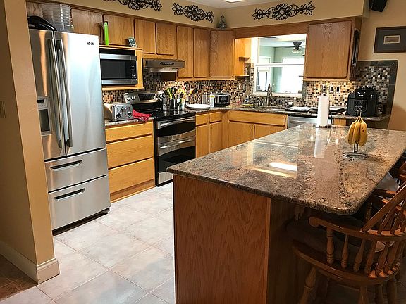 3rd image of 4829 Denise Ave