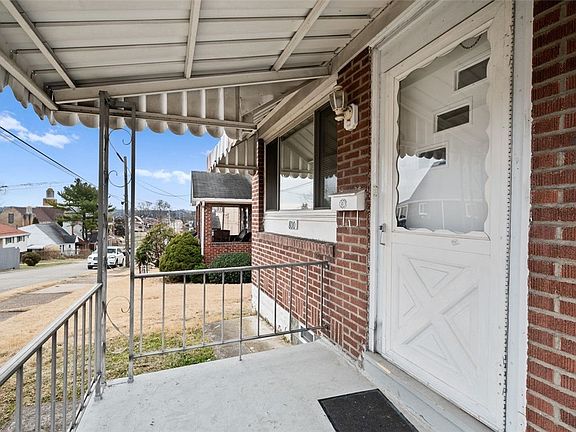 3rd image of 800 State St