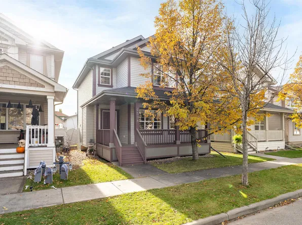 4598 Turner Sq NW, Edmonton, AB T6R 3H3
