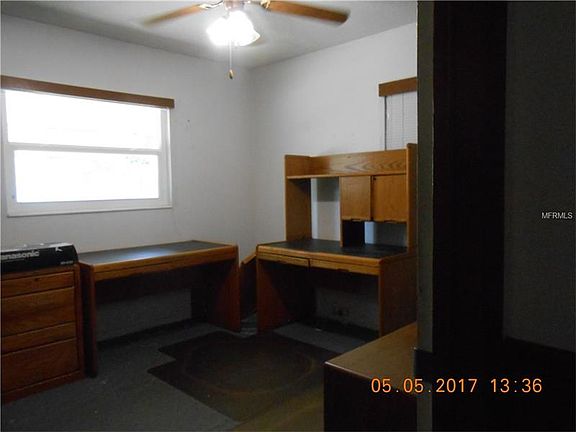 4th image of 3912 32nd St W