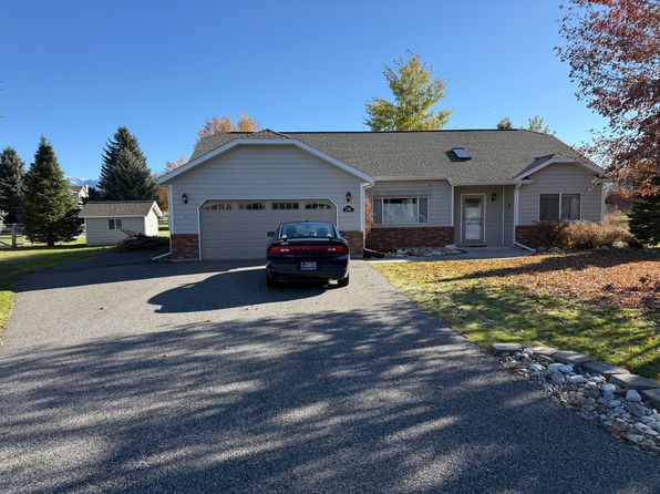 246 Poplar Dr