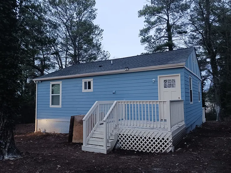 2053 Perkerson Rd SW — Photo 10