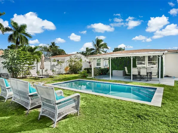 1935 Arthur St, Hollywood, FL 33020