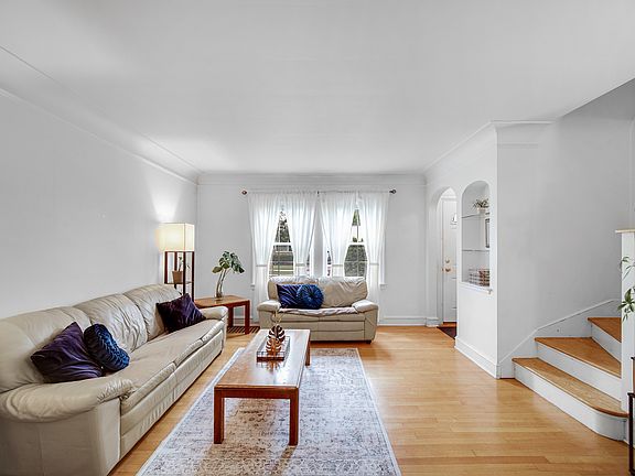 5th image of 6258 W Peterson Ave