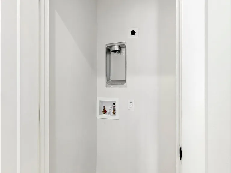 107 Confluence Rd #1 — Photo 15