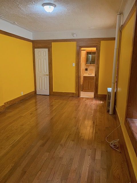 1st image of 14715 Northern Blvd APT 1P
