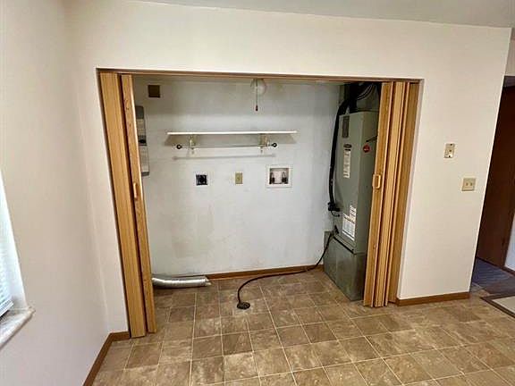 5th image of 403 Emmons Ave