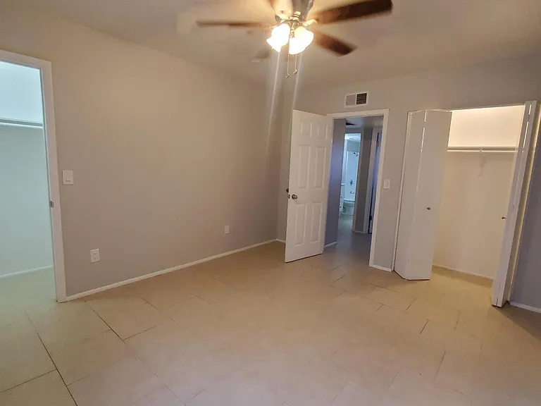 9228 N 7th Ave #10 — Photo 12