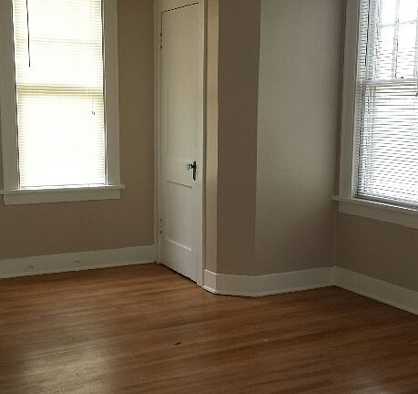 4th image of 711 Ash St #1