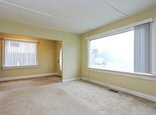 419 E Washington St, Round Lake Park, IL 60073