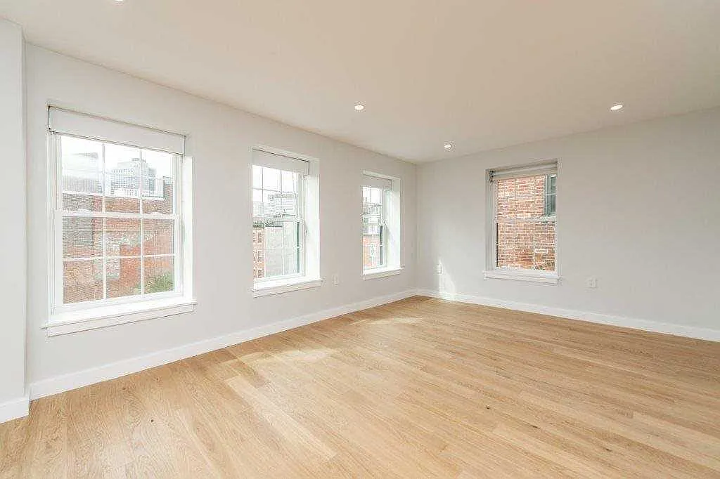 4 bed, $6,500 — Photo 3
