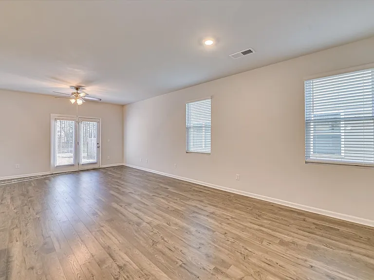 2892 Calli Crossing Dr — Photo 14