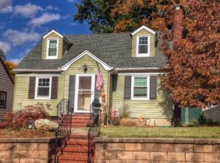 77 Blauvelt Ave, Bergenfield, NJ 07621