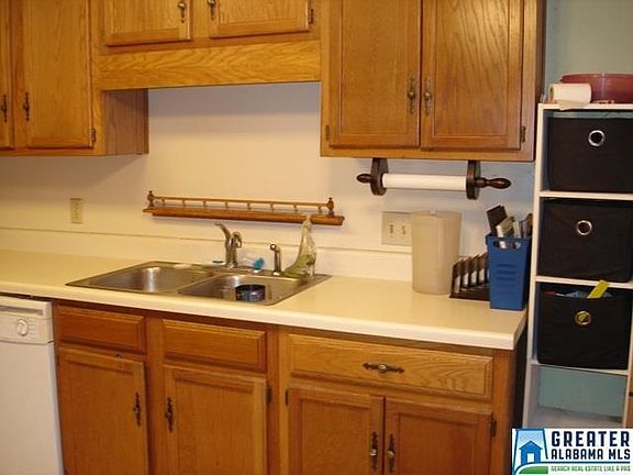 4th image of 545 River Oaks Dr