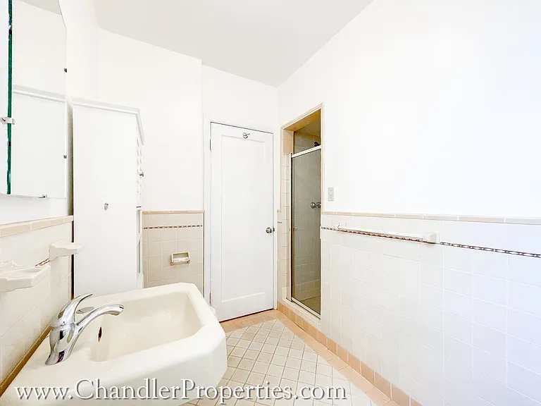 1800 25th Ave #&-1741-1755 — Photo 8