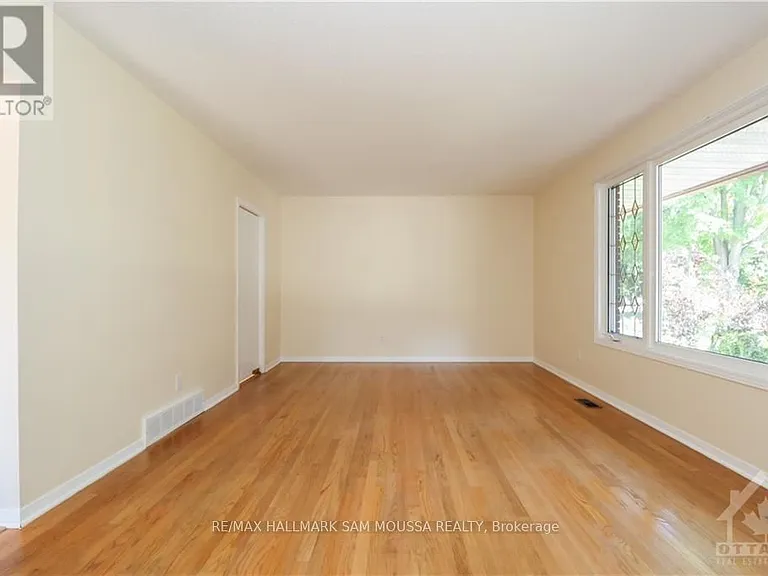 761 Garner Ave — Photo 6