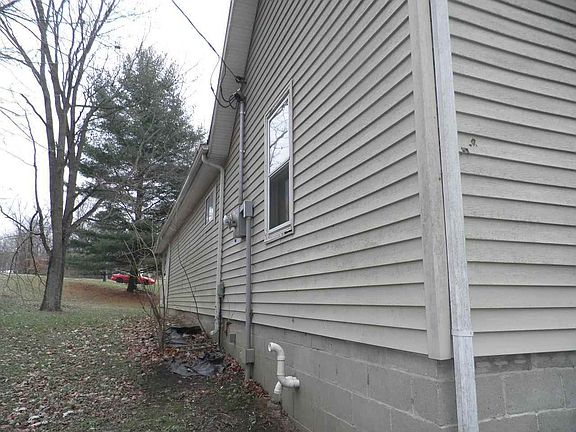 3rd image of 7949 W Walker Ln